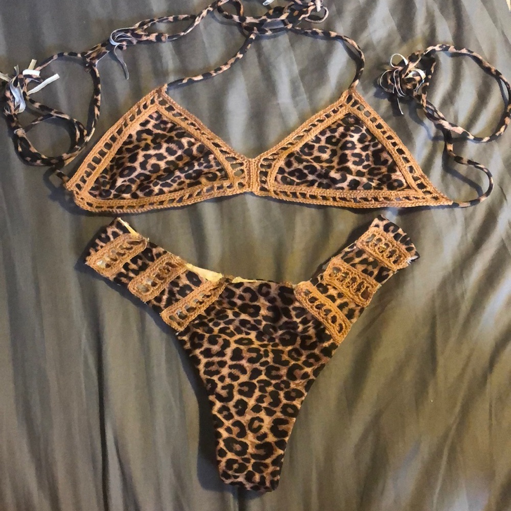 Acacia swimwear set!